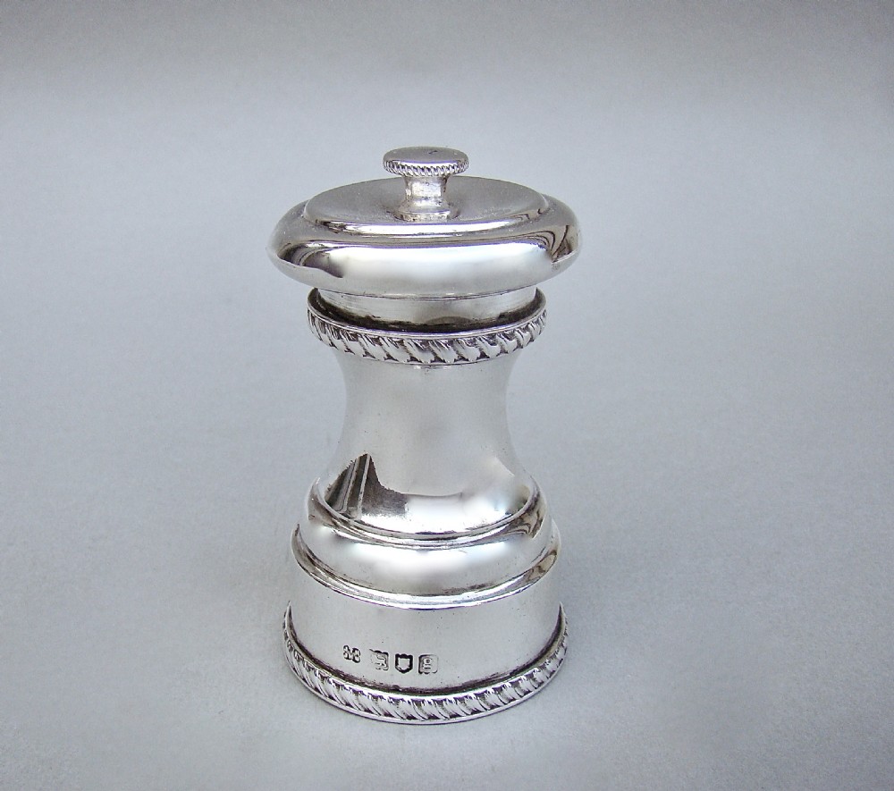 EDWARDIAN SILVER PEPPER GRINDER BY HUKIN & HEATH, LONDON 1902