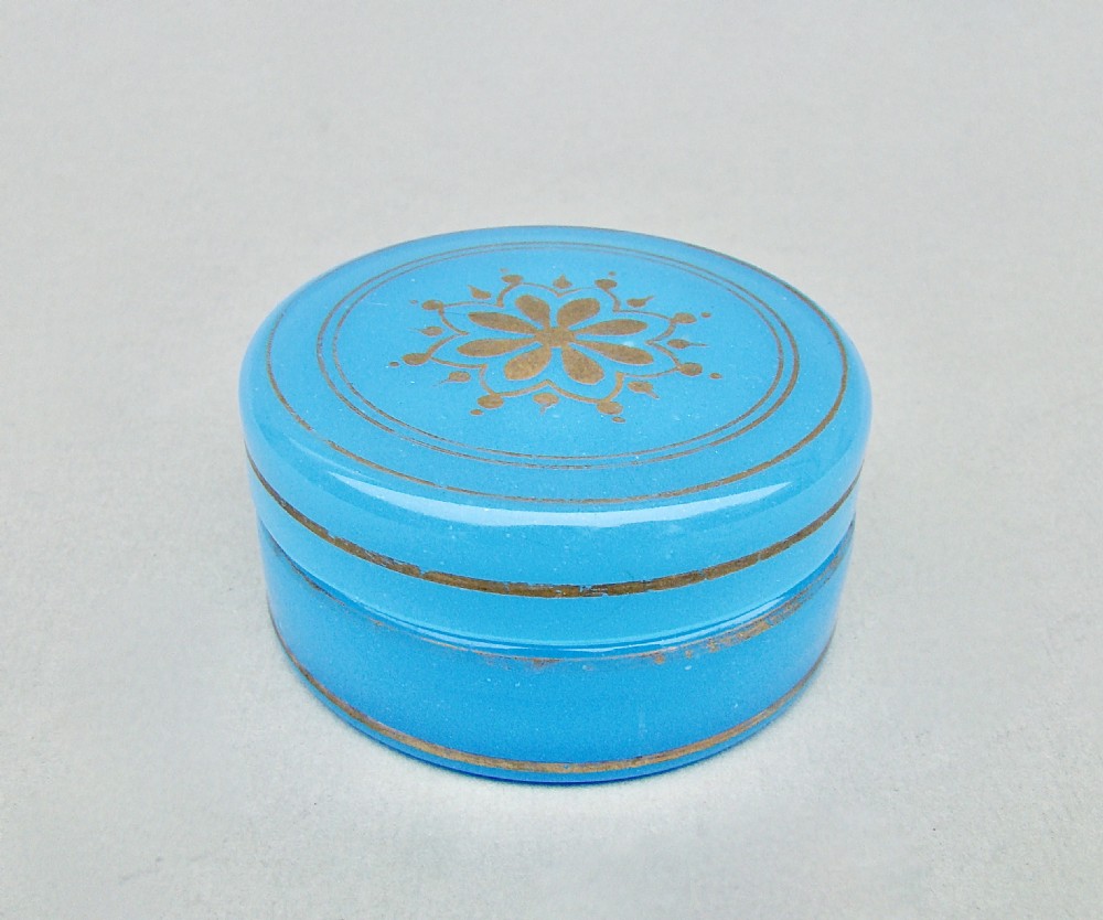 DELIGHTFUL FRENCH PALAIS ROYAL OPALINE & GILT GLASS TRINKET BOX, CIRCA 1880
 View II