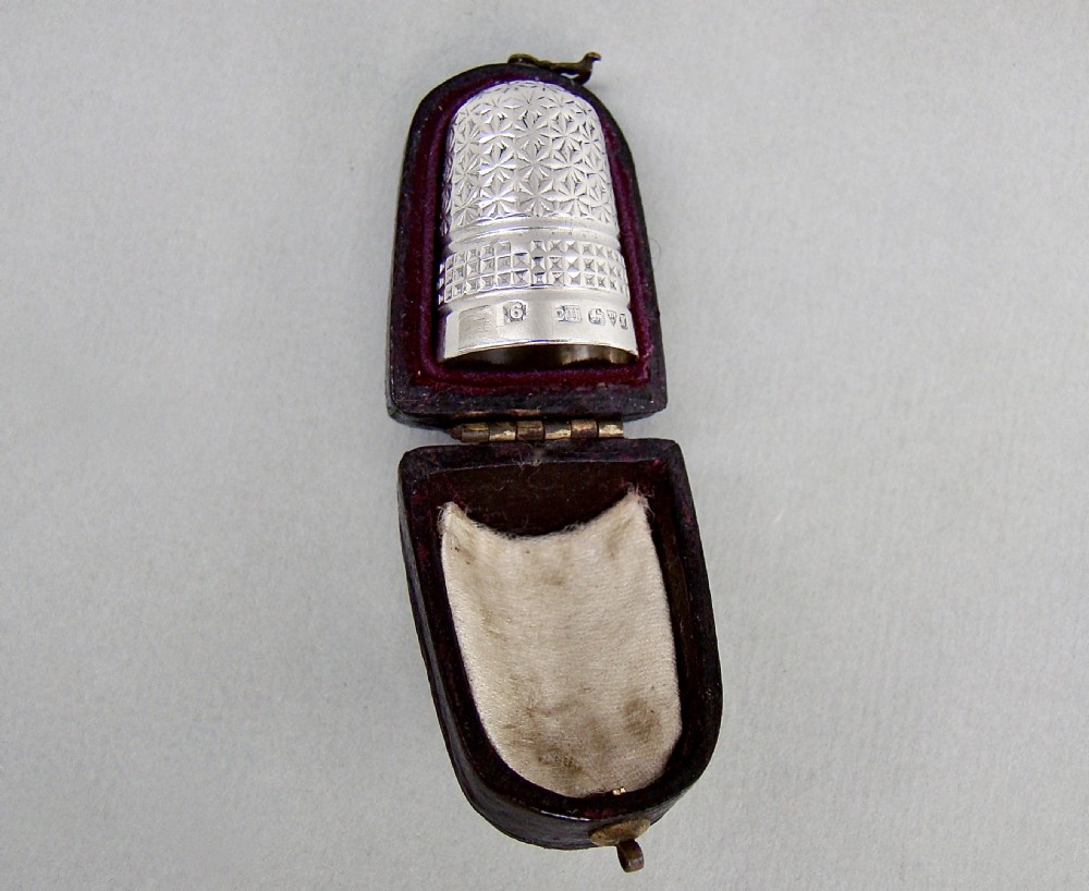 SILVER THIMBLE BY CHARLES HORNER, CHESTER 1910 View III