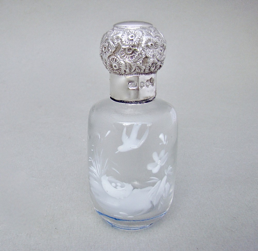 SMALL SILVER MOUNTED MARY GREGORY ENAMELLED GLASS SCENT BOTTLE BY CHARLES MAY, BIRMINGHAM 1901