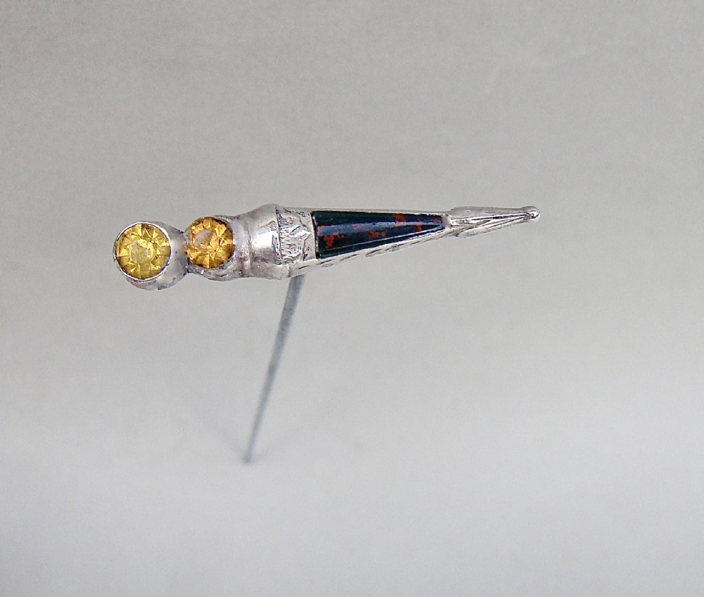 UNUSUAL EDWARDIAN SILVER & AGATE HAT PIN BY COHEN & SONS, BIRMINGHAM 1908