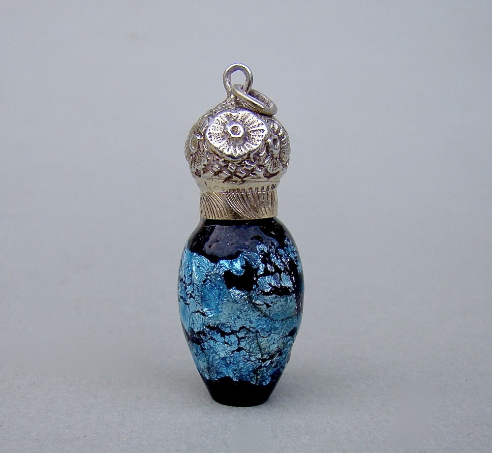 VICTORIAN MINIATURE SILVER & VENETIAN GLASS SCENT BOTTLE, CIRCA 1890