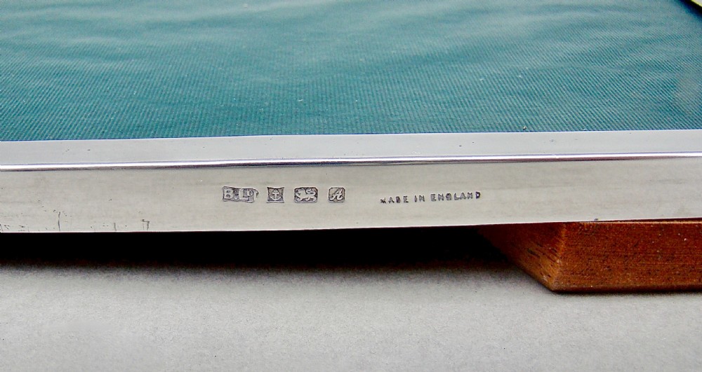 LARGE MID-CENTURY SOLID SILVER PHOTO FRAME BY BISHTON'S LTD, BIRMINGHAM 1950 View IV