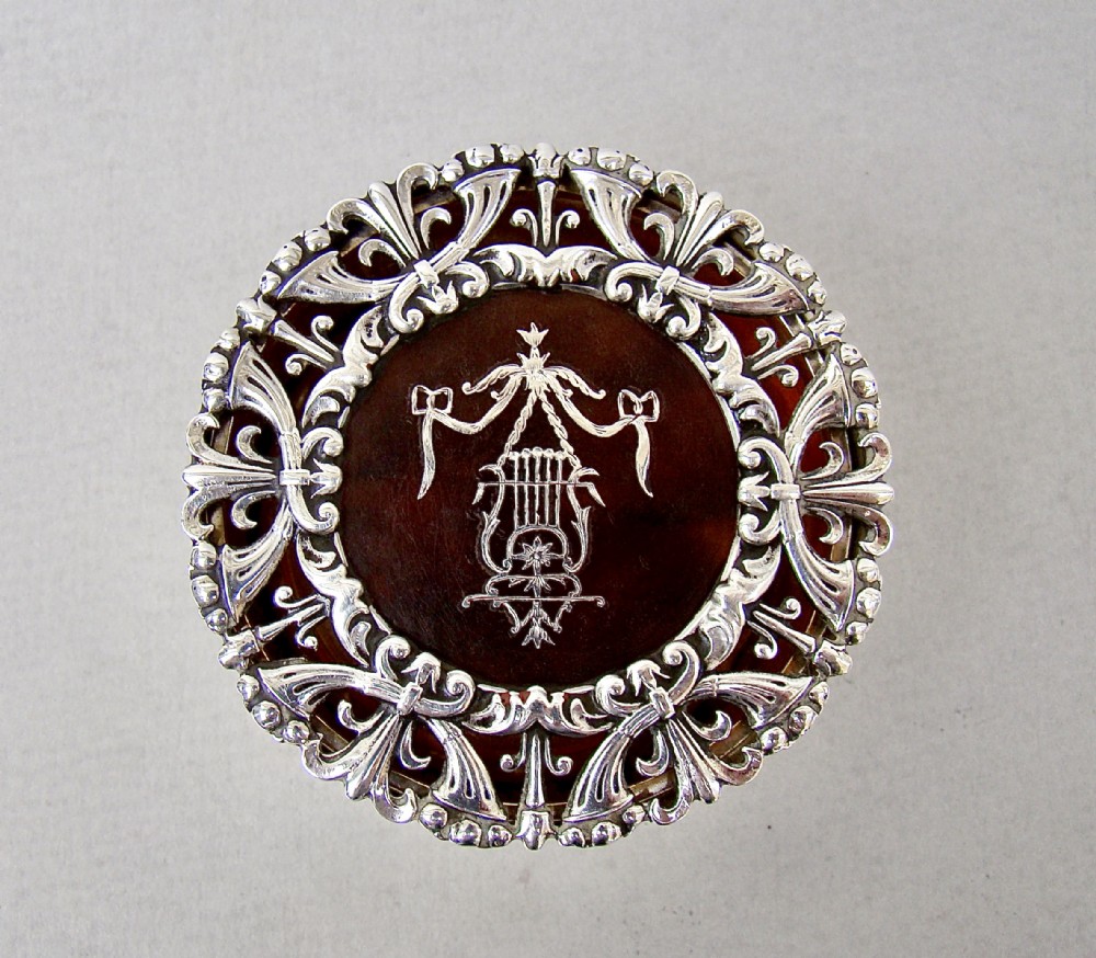 RARE GEORGE V  SILVER & TORTOISESHELL POT POURRI BOX BY WILLIAM COMYNS, LONDON 1910