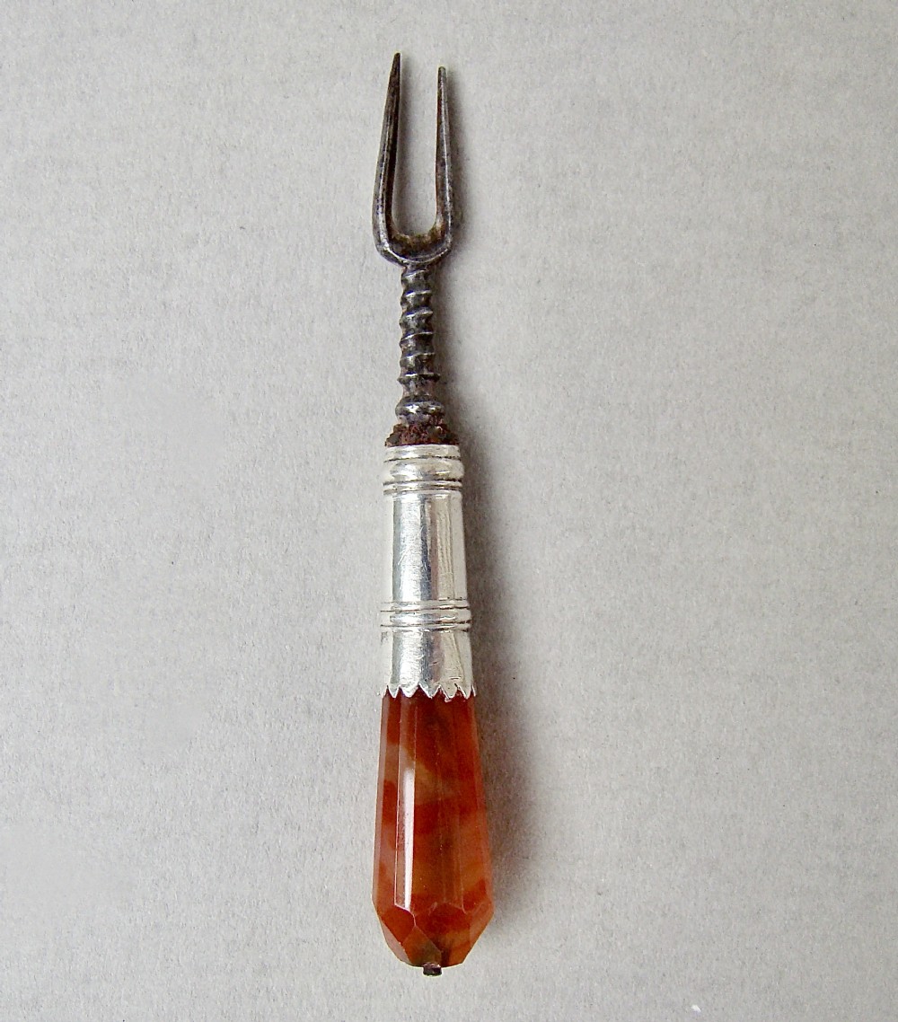 RARE GEORGIAN SILVER MINIATURE TWO PRONGED FORK WITH AGATE HANDLE, CIRCA 1750