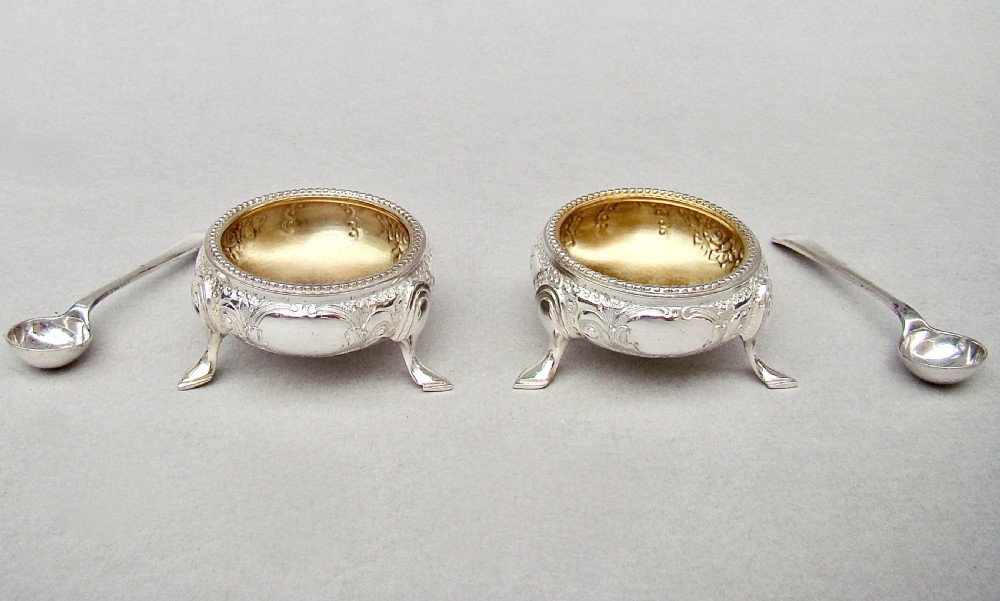DELIGHTFUL PAIR OF VICTORIAN SOLID SILVER SALTS BY MARTIN HALL & CO, LONDON 1874 View II