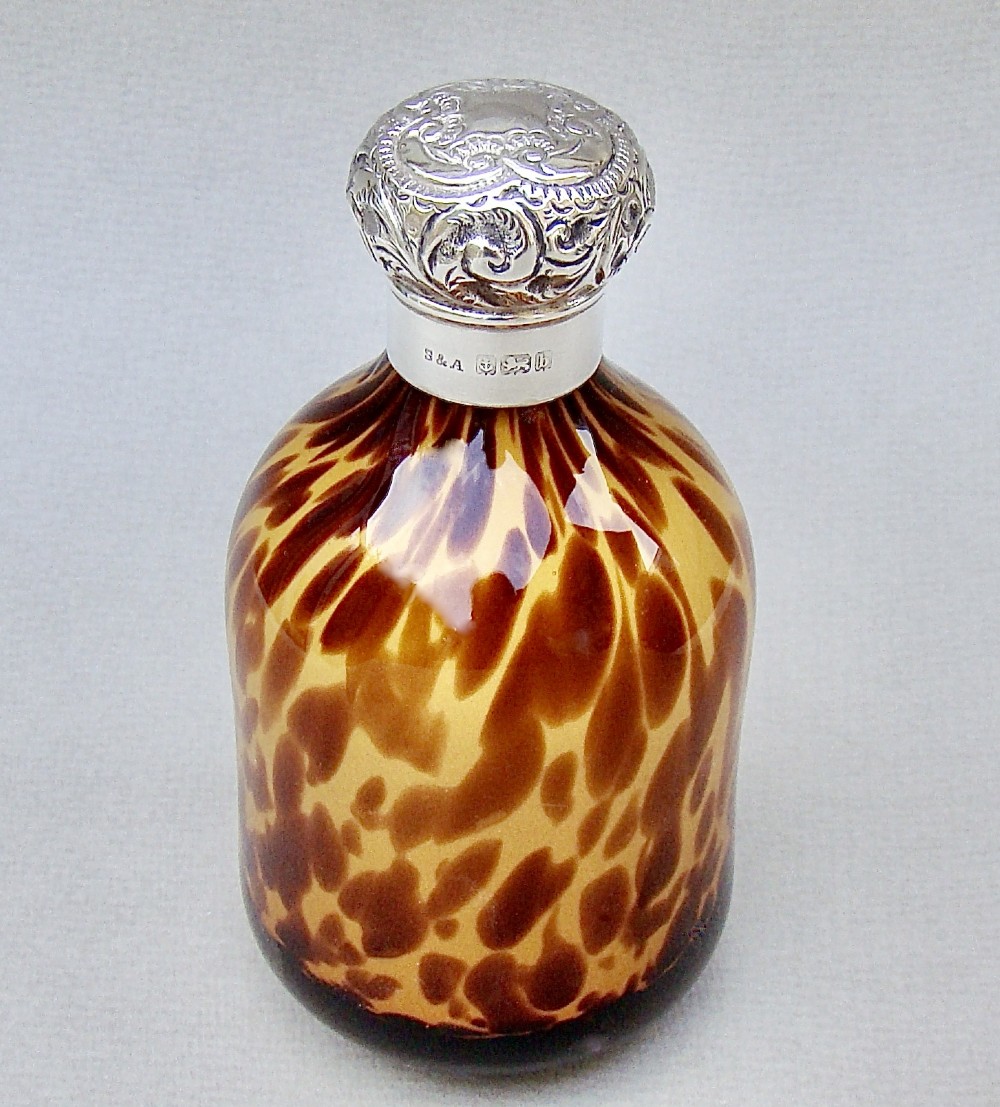 UNUSUAL EDWARDIAN SILVER TORTOISESHELL GLASS SCENT BOTTLE BY SANDERS & AGUILAR, BIRMINGHAM 1901