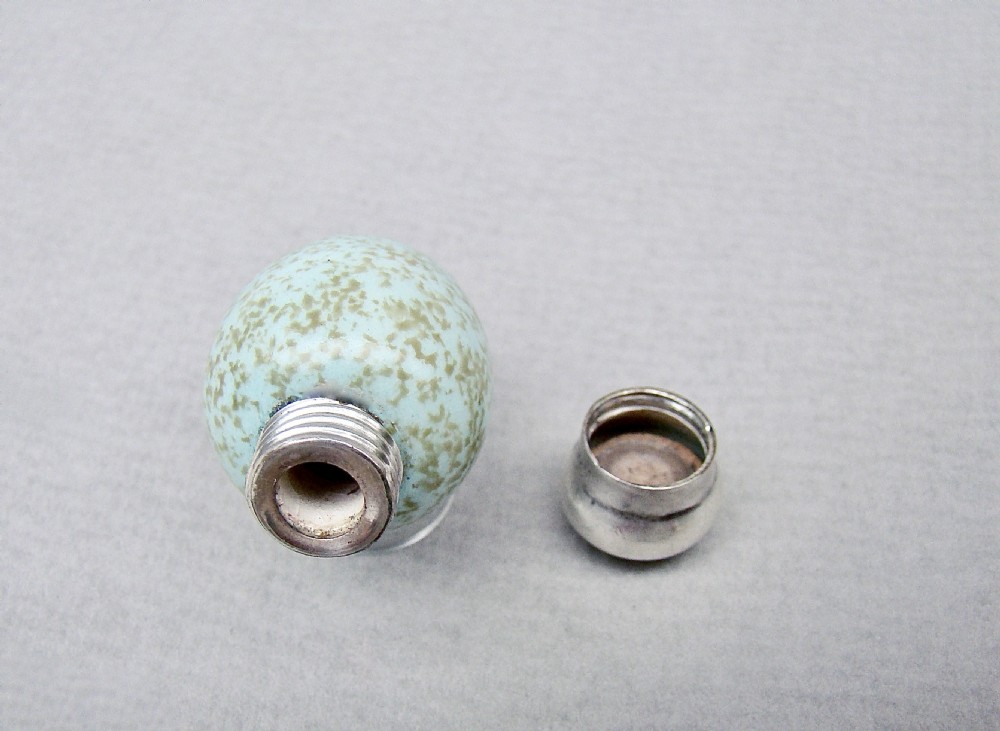 RARE VICTORIAN SILVER MACINTYRE SPECKLED EGG SCENT BOTTLE BY SAUNDERS & SHEPHERD, BIRMINGHAM 1891 View V