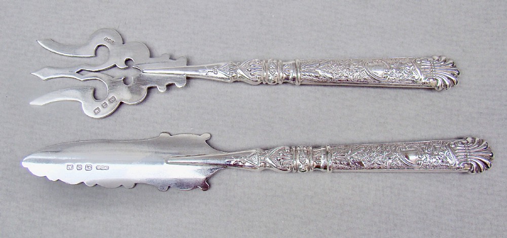 RARE CASED VICTORIAN SILVER BUTTER KNIFE AND BREAD FORK SET BY ELKINGTON & CO, BIRMINGHAM 1899 View III