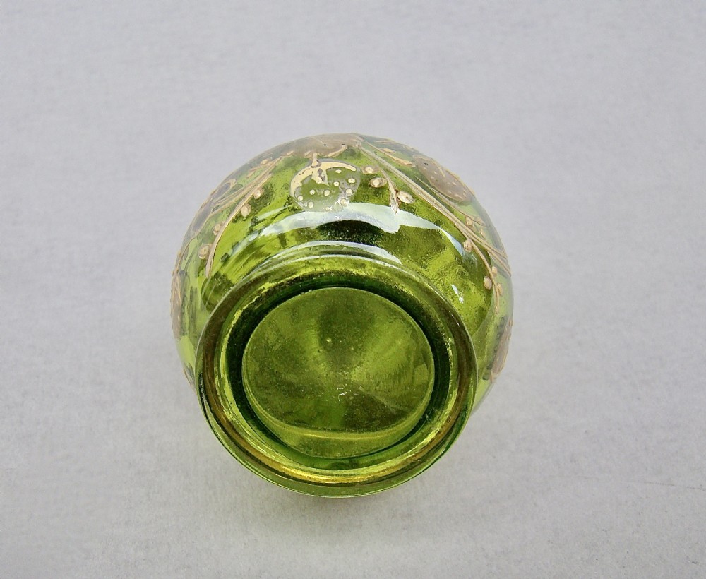 VICTORIAN SILVER MOUNTED GREEN AND GILT MOSER GLASS SCENT BOTTLE, CIRCA 1890 View V