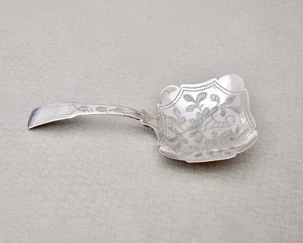 EXQUISITE GEORGIAN SILVER CADDY SPOON BY JAMES COLLINS, BIRMINGHAM 1825