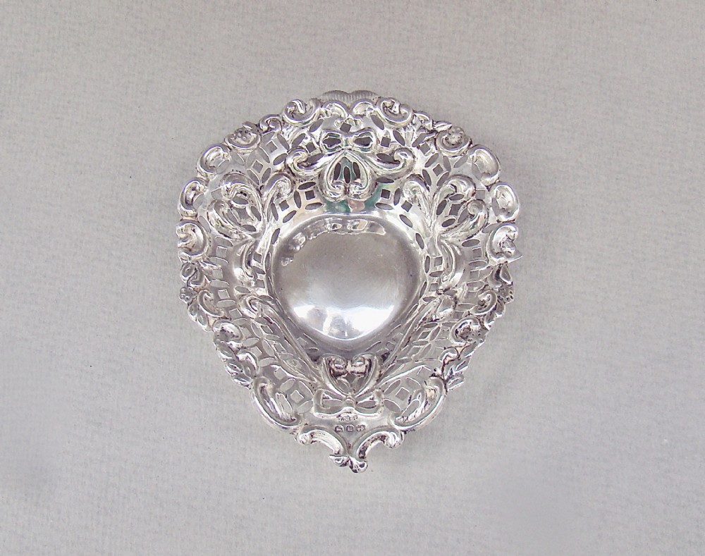 VICTORIAN SILVER HEART-SHAPED BONBON DISH, BIRMINGHAM 1896