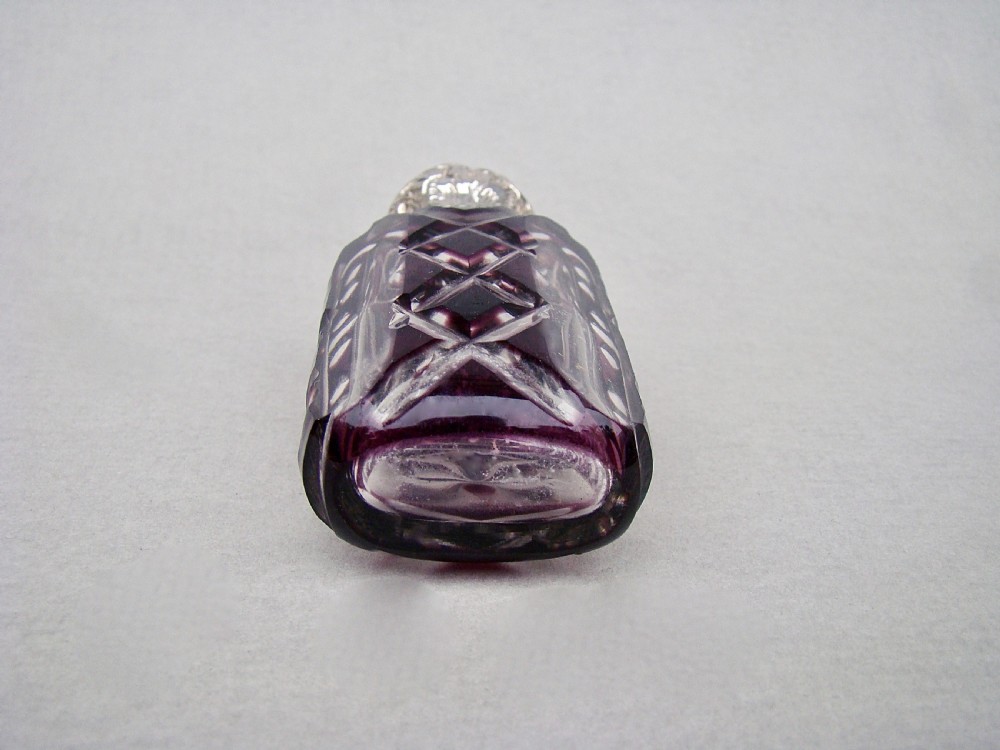 EXQUISITE VICTORIAN SILVER AND AMETHYST OVERLAY BOHEMIAN GLASS SCENT BOTTLE, CIRCA 1890 View VII