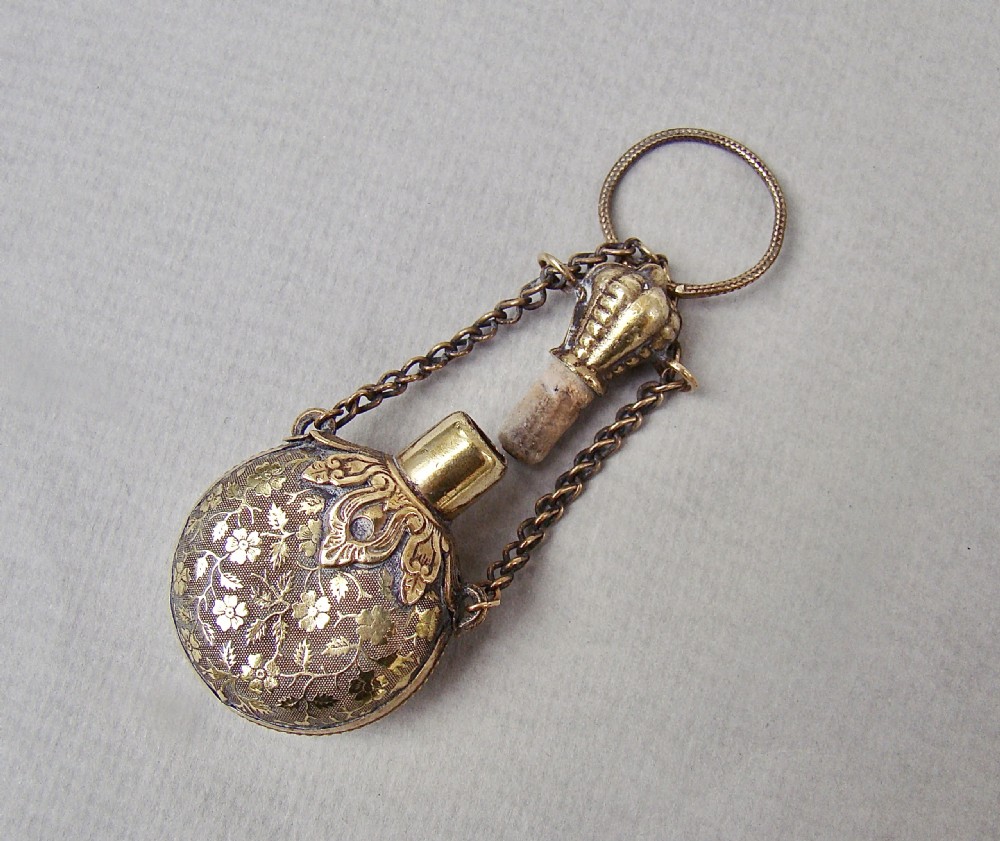 CHARMING 19TH CENTURY FRENCH ORMULU CHATELAINE MINIATURE SCENT BOTTLE, CIRCA 1890
 View IV