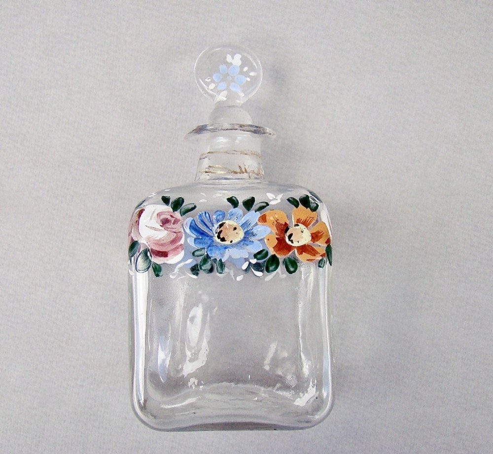 DELIGHTFUL 19TH CENTURY FRENCH ENAMELLED GLASS SCENT BOTTLE, CIRCA 1880 View VII