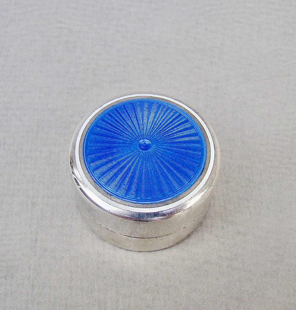 EXQUISITE FRENCH SILVER AND GUILLOCHE ENAMEL PILL BOX, CIRCA 1910