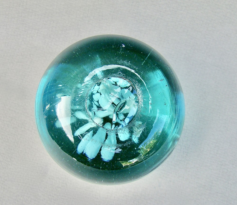 VICTORIAN GREEN GLASS MULTIPLE FLOWER DUMP PAPERWEIGHT, CIRCA 1890 View IV