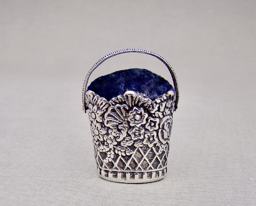 VICTORIAN SILVER 