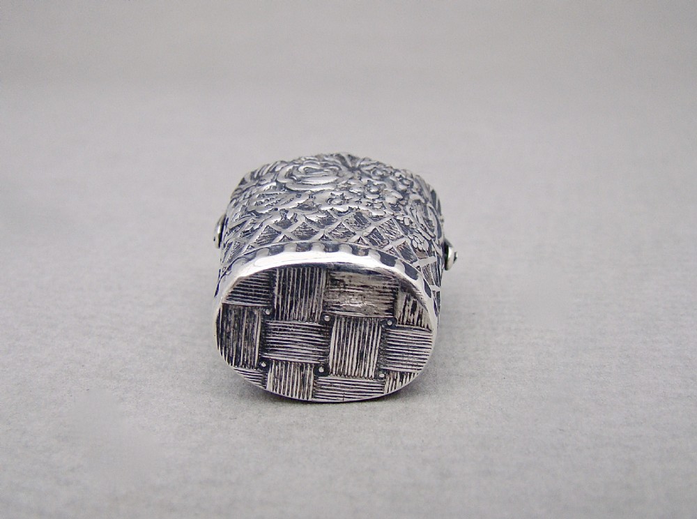 VICTORIAN SILVER 