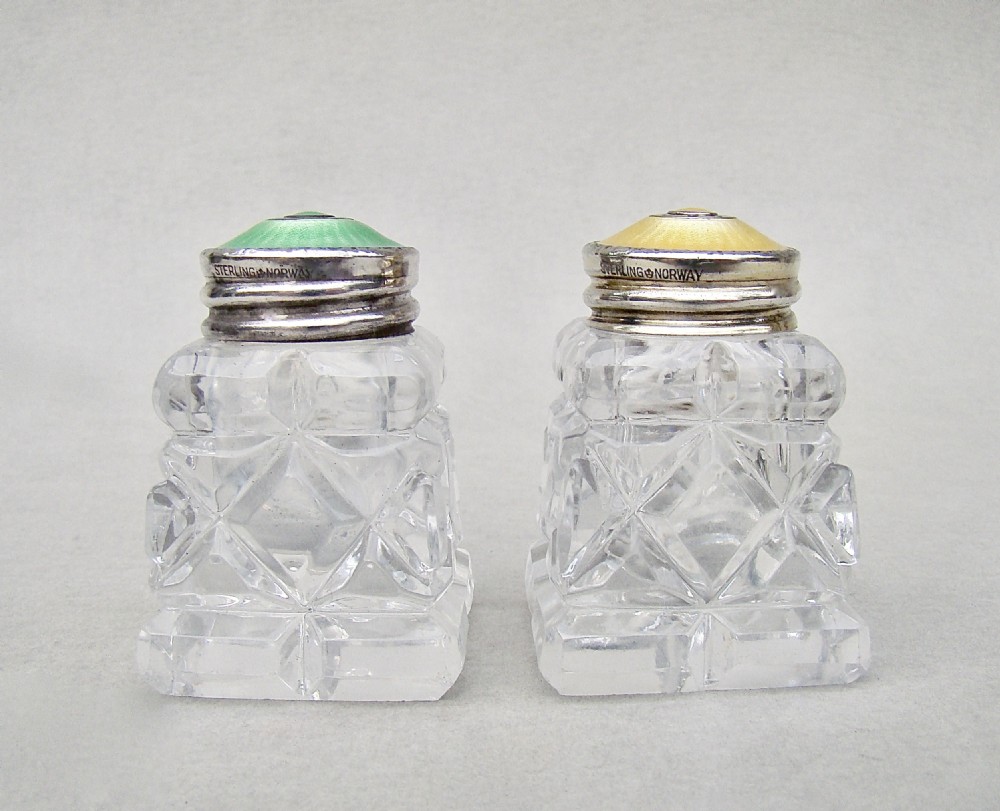 EXQUISITE PAIR OF NORWEGIAN ART DECO SILVER AND ENAMEL SALTS, CIRCA 1930
 View II
