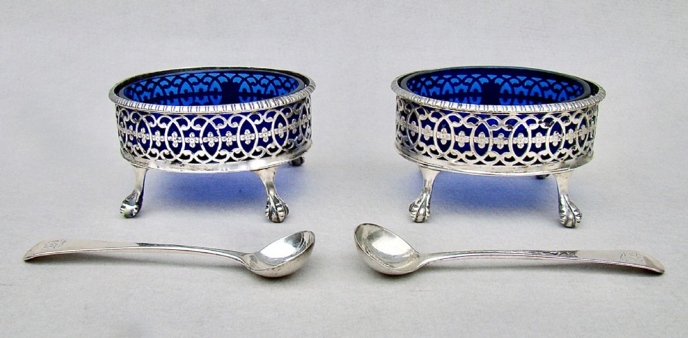 ROBERT HENNEL GEORGIAN SILVER SALTS,  LONDON 1773 View II