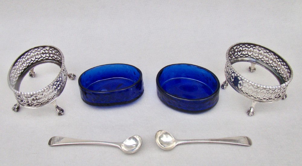 ROBERT HENNEL GEORGIAN SILVER SALTS,  LONDON 1773 View VI
