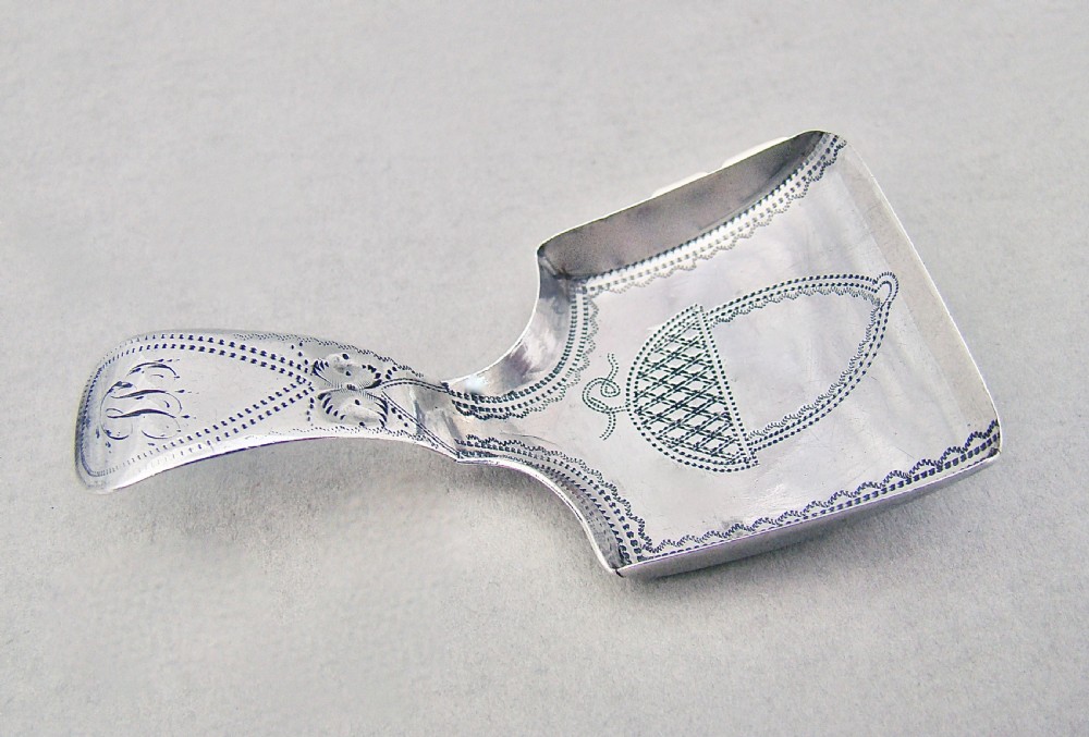UNUSUAL GEORGIAN SILVER SQUARE-SHAPED CADDY SPOON BY COCKS & BETTRIDGE, BIRMINGHAM 1805