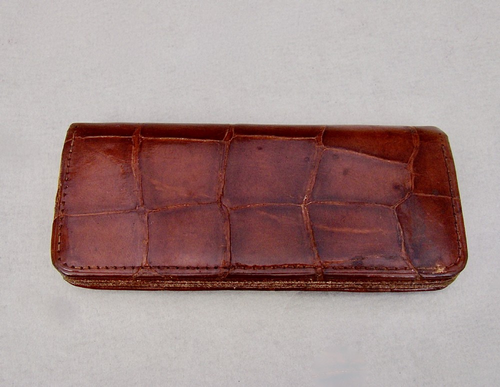 EXQUISITE ART NOUVEAU SILVER & CROCODILE SKIN PURSE BY FREDERICK WICH, LONDON 1902
 View II