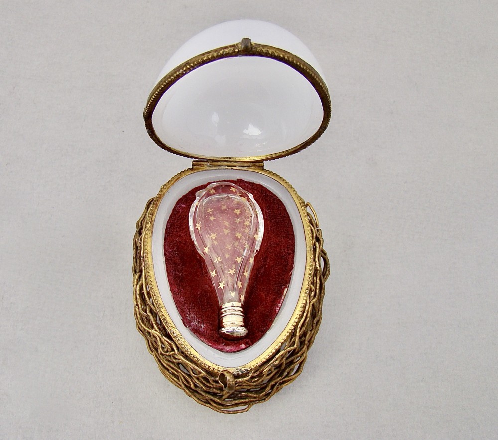 RARE 19TH C. FRENCH PALAIS ROYAL GILT GLASS SCENT BOTTLE IN OPALINE GLASS 