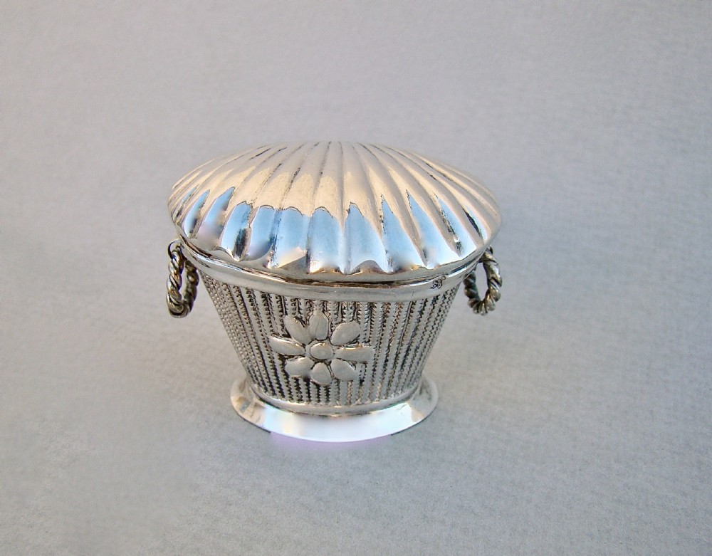 RARE MID-19TH CENTURY DUTCH SILVER PEPPERMINT BOX, NETHERLANDS 1834