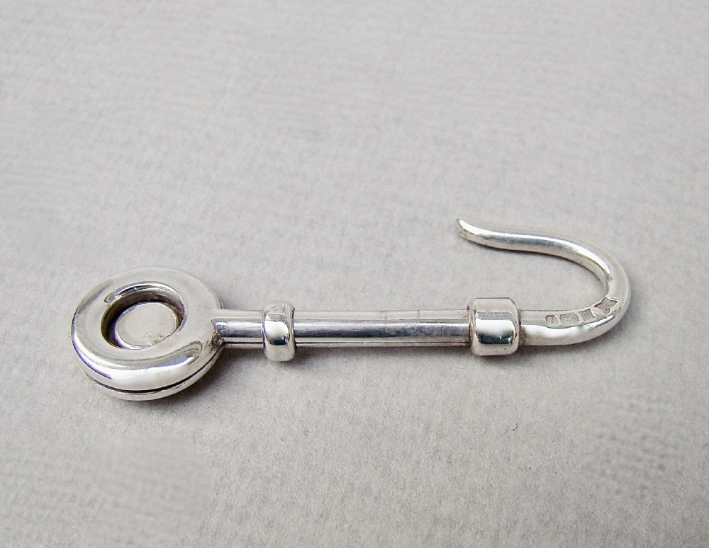 MID-CENTURY SILVER NAPKIN CLIP, BIRMINGHAM 1973
