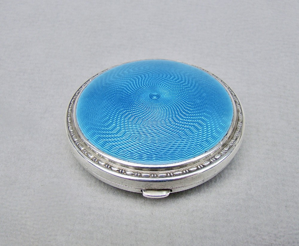 ART DECO SILVER AND GUILLOCHE ENAMEL COMPACT BY CRISFORD & NORRIS, BIRMINGHAM 1928