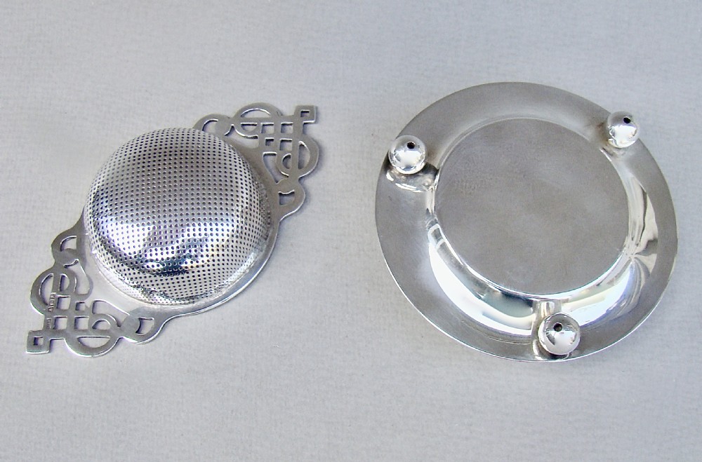 FABULOUS SILVER TEA STRAINER & STAND BY HAMMOND, TURNER & SON, BIRMINGHAM 1926 View VI