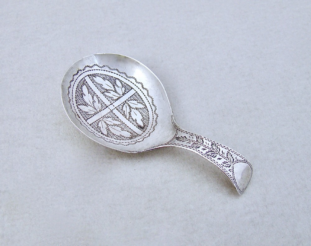 GEORGIAN SILVER CADDY SPOON BY JOSEPH WILLMORE, BIRMINGHAM 1809