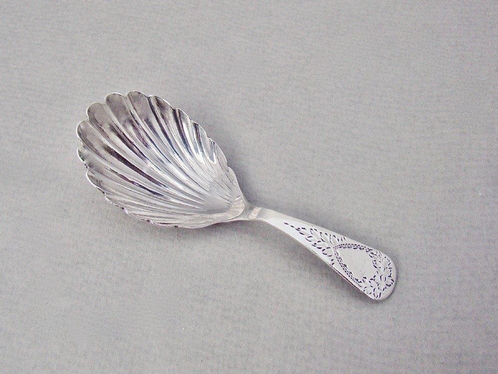 EXQUISITE GEORGIAN SILVER CADDY SPOON, LONDON 1815