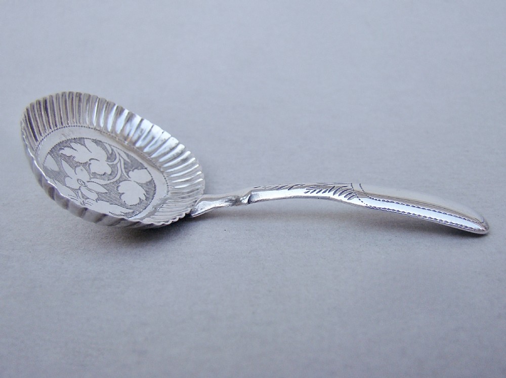 DELIGHTFUL GEORGIAN SILVER CADDY SPOON BY JOSEPH TAYLOR, BIRMINGHAM 1815 View IV