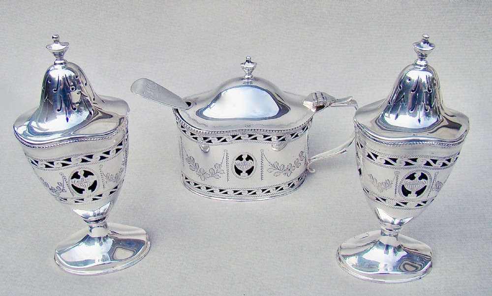 ELEGANT GEORGIAN REVIVAL CONDIMENT SET BY WILLIAM COMYNS, LONDON 1934 View IX