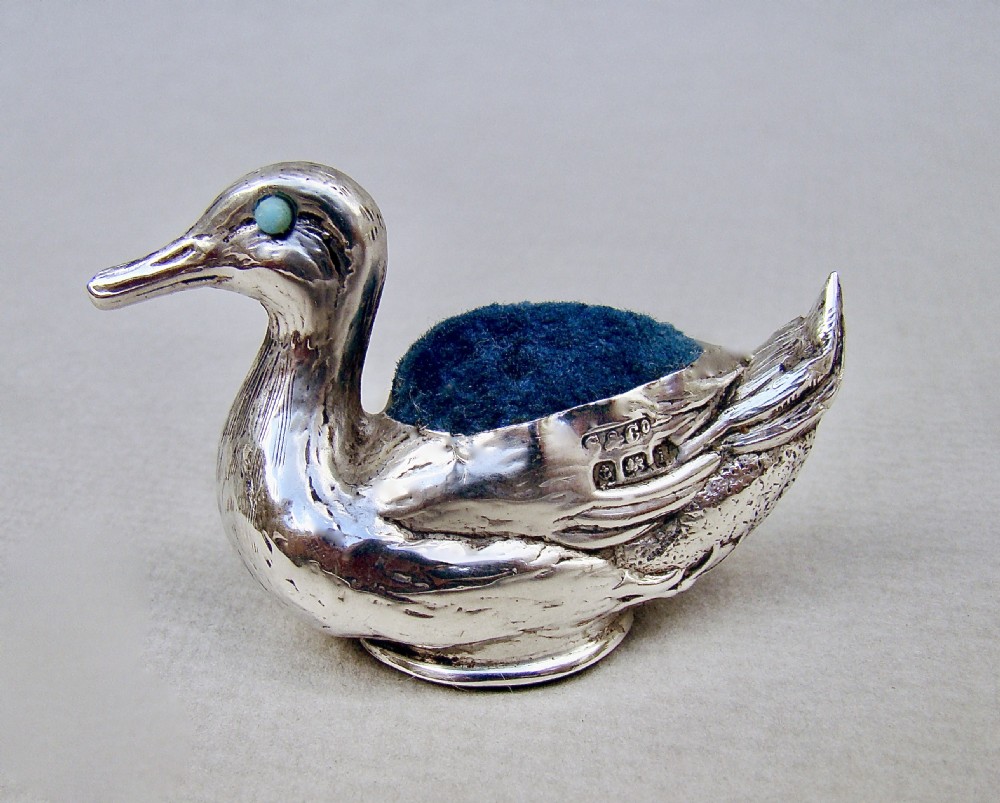 EXQUISITE EDWARDIAN SILVER DUCK PIN CUSHION BY SYDNEY & CO, BIRMINGHAM 1908