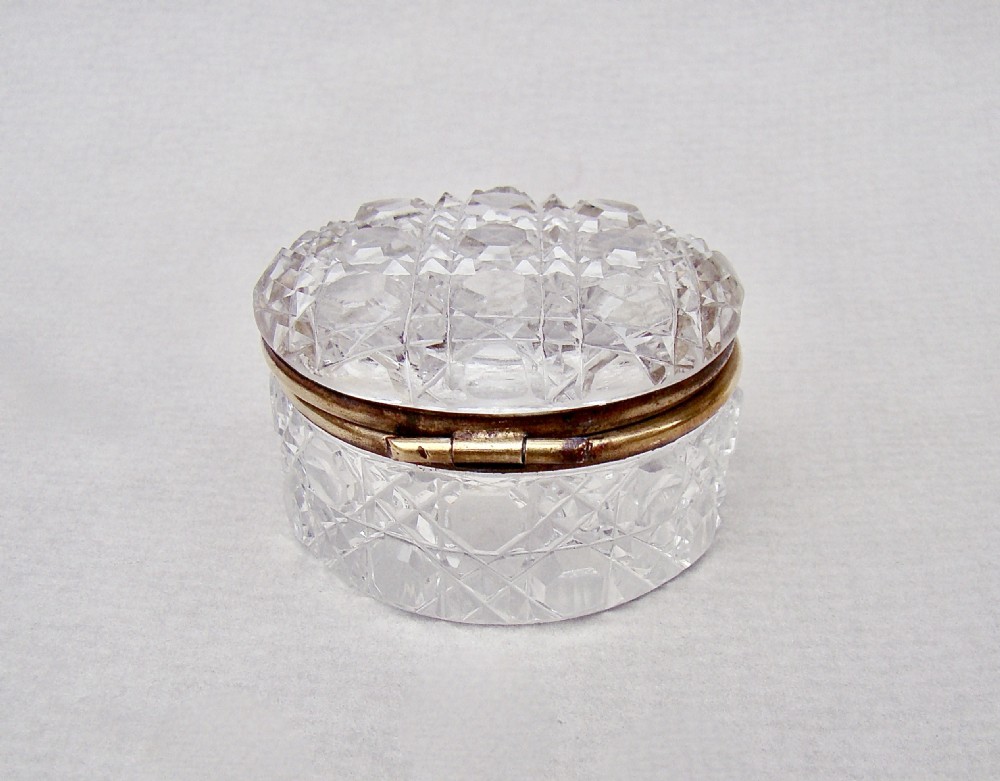 UNUSUAL 19TH C. FRENCH HOBNAIL-CUT GLASS TRINKET BOX , CIRCA 1890
 View III