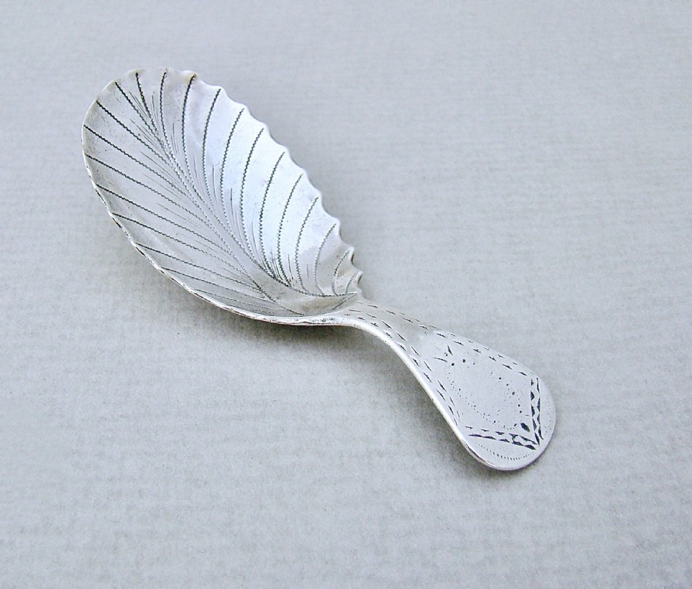 GEORGIAN SILVER LEAF-SHAPED SILVER CADDY SPOON BY SMITH & HAYTER, LONDON 1800