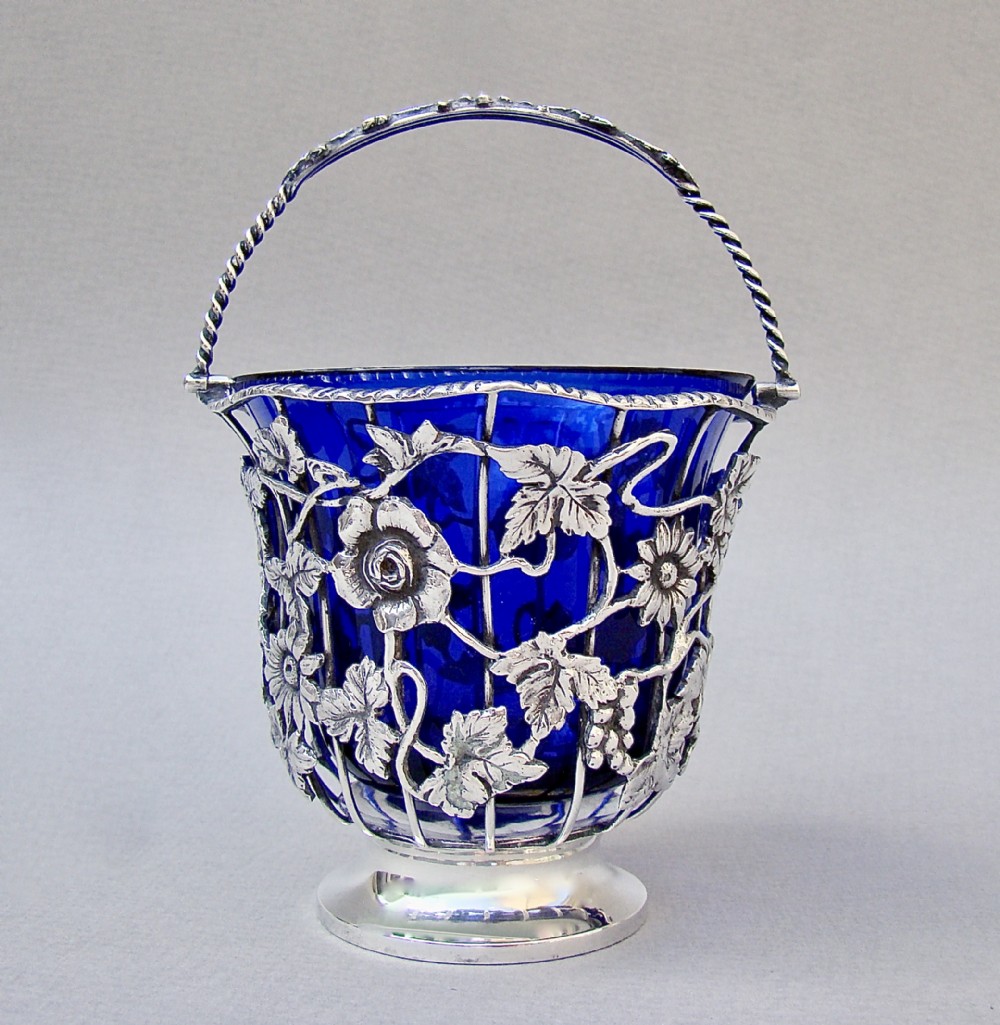 EXQUISITE EDWARDIAN SILVER WIREWORK SUGAR BASKET BY WILLIAM COMYNS, LONODN 1907