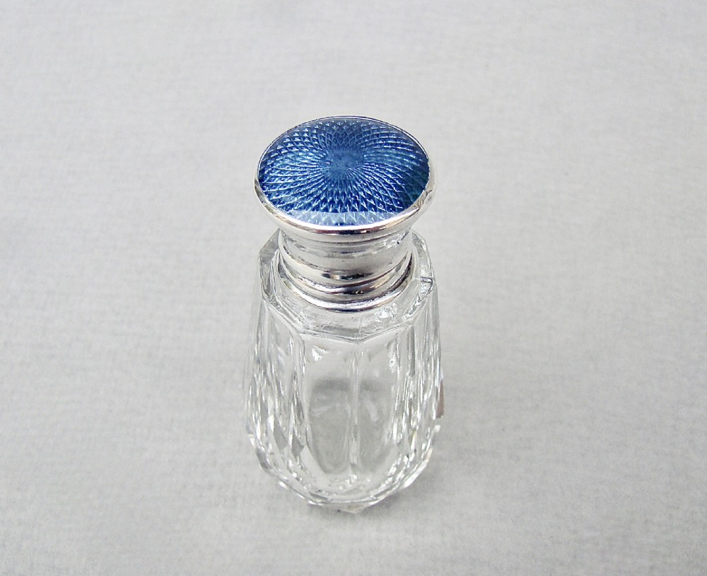 ART DECO SILVER AND ENAMELLED GLASS SCENT BOTTLE BY HENRY PERKINS, LONDON 1921