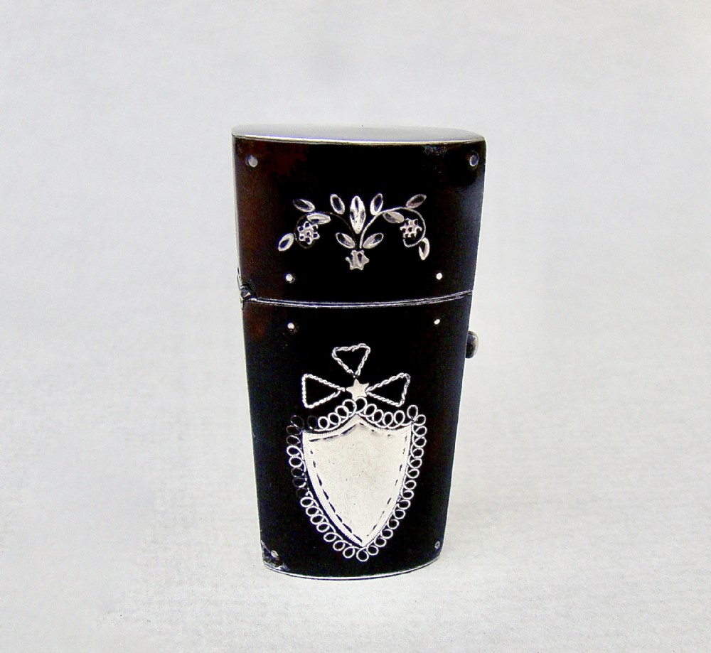 GEORGIAN SILVER MOUNTED PIQUE TORTOISESHELL SCENT BOTTLE ETUI, CIRCA 1780
