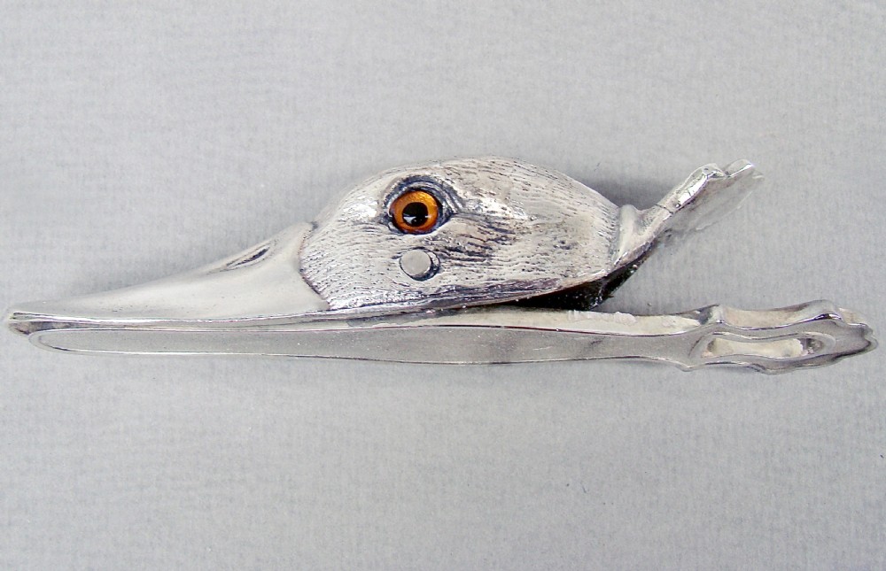 NOVELTY SILVER PLATED DUCK HEAD PAPER CLIP, CIRCA 1920
 View VII