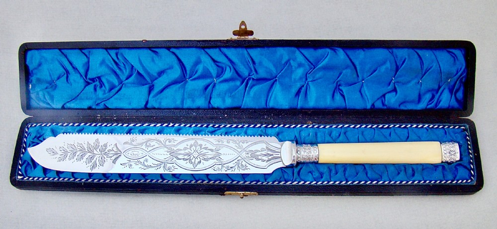 CASED VICTORIAN SILVER PLATED CAKE KNIFE BY JONAS BOWEN & SONS, BIRMINGHAM CIRCA 1870