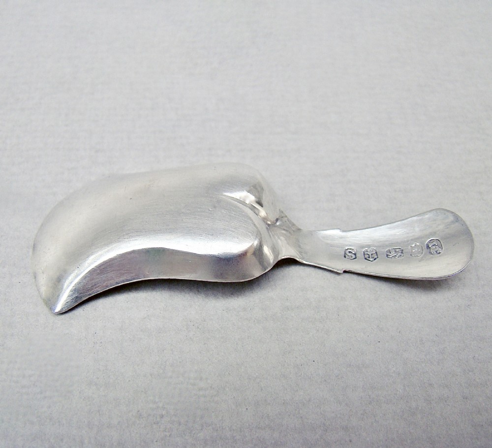 DELIGHTFUL GEORGIAN SILVER TULIP-SHAPED CADDY SPOON BY JOHN THORNTON, BIRMINGHAM 1790 View IV