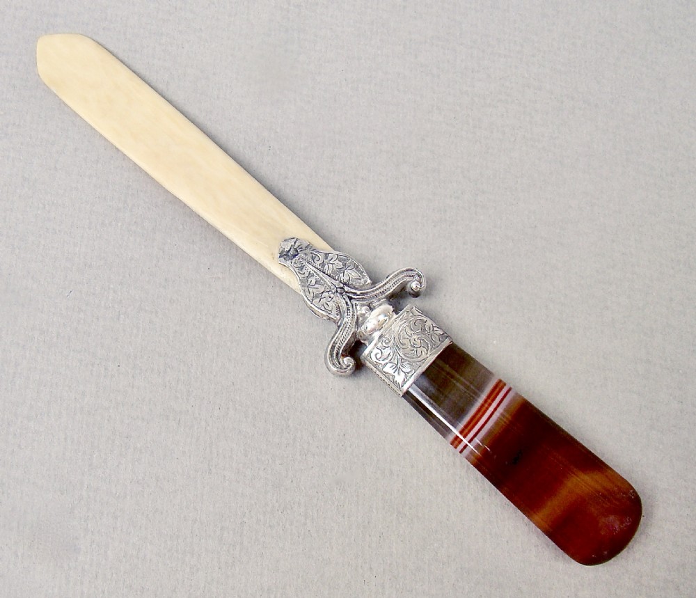 DELIGHTFUL VICTORIAN SILVER AND AGATE LETTER OPENER BY CRISFORD AND NORRIS, BIRMINGHAM 1900
