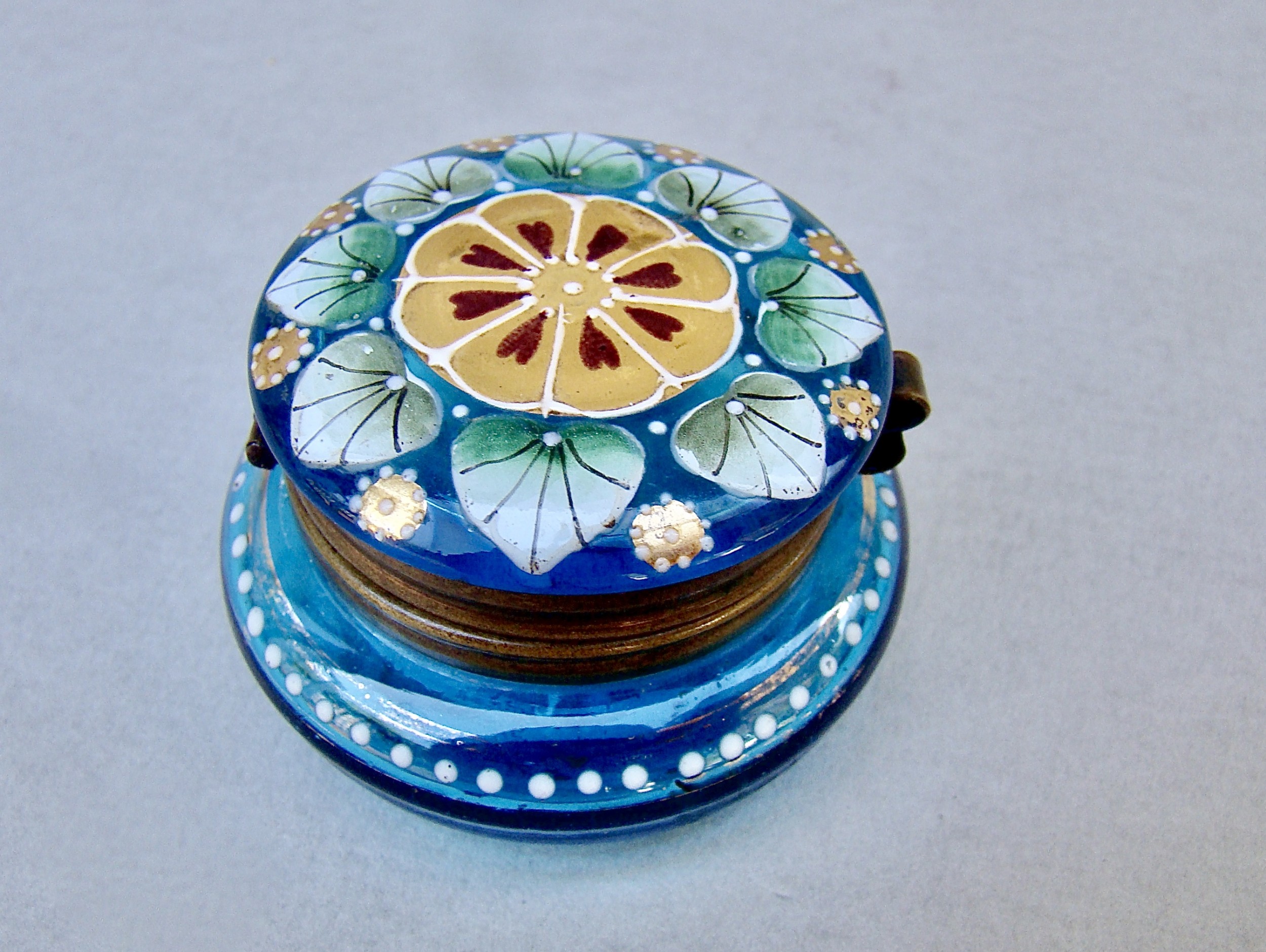 DELIGHTFUL FRENCH TURQUOISE GLASS ENAMELLED TRINKET BOX, CIRCA 1890