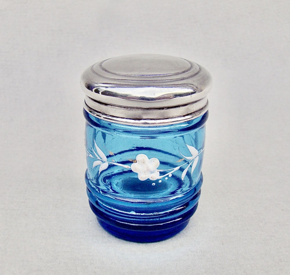 DELIGHTFUL EDWARDIAN SILVER & ENAMELLED GLASS SMALL DRESSING TABLE JAR POT, CHESTER 1909