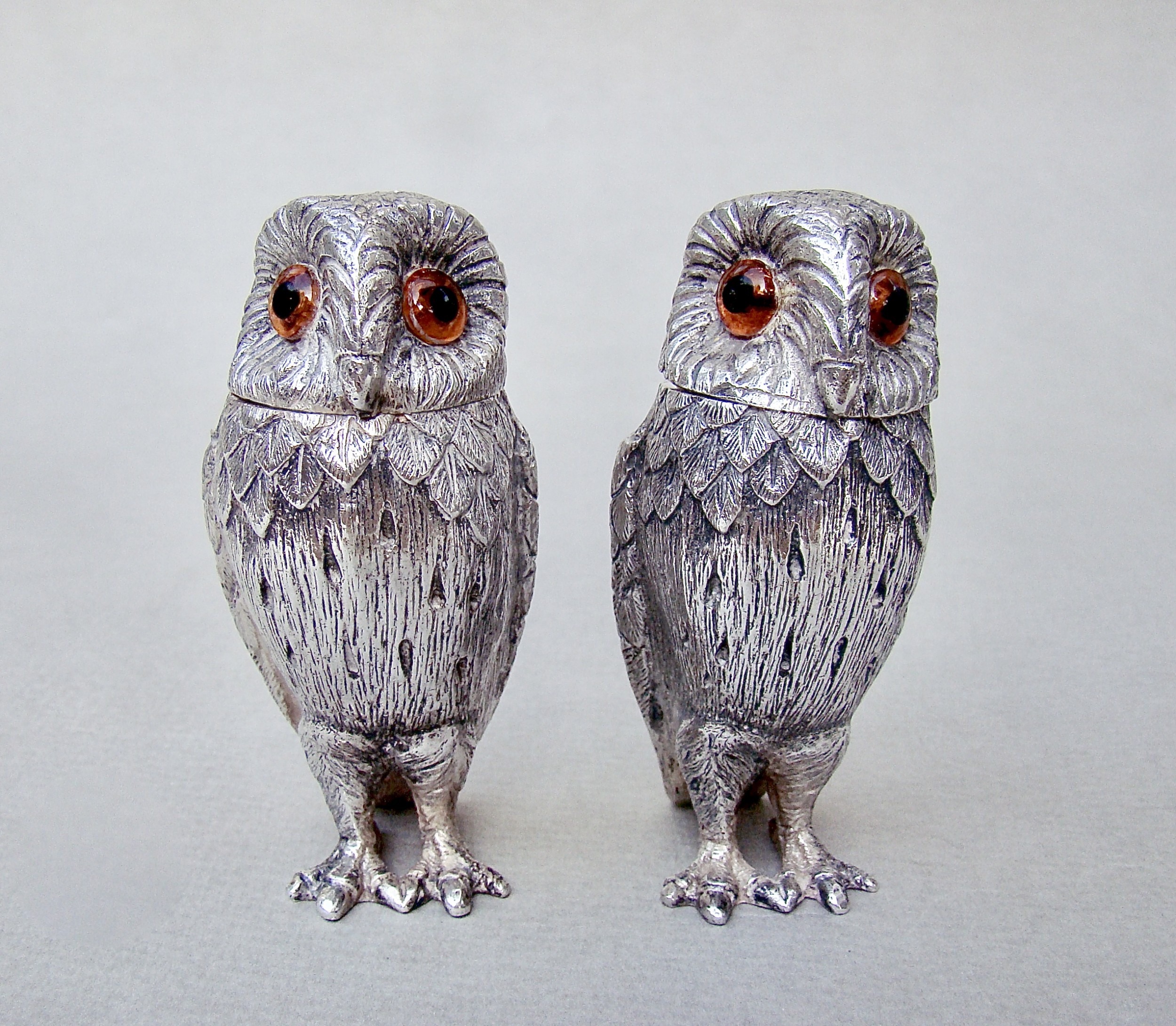 RARE AND FABULOUS SOLID SILVER OWL CRUET SET BY TIFFANY, LONDON 1968